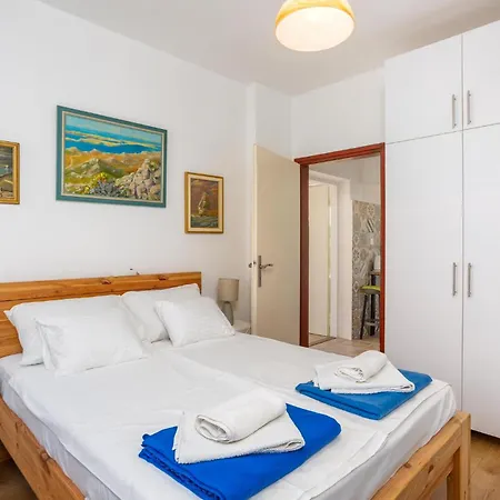 One Bedroom Beautiful In Feriehus Omišalj