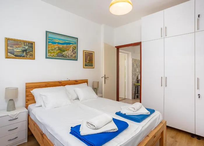 One Bedroom Beautiful In Feriehus Omišalj