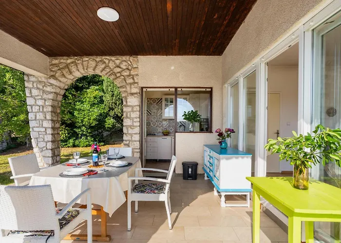 One Bedroom Beautiful In Feriehus